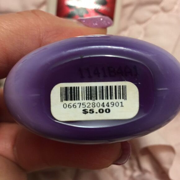 New never used .8 shower gel & 6 body lotion - Picture 6 of 6